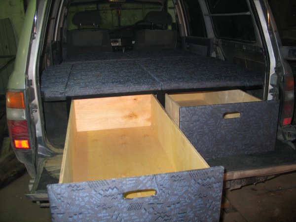 Toyota Land Cruiser 80 спальник