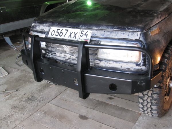 Силовой бампер на Suzuki Escudo